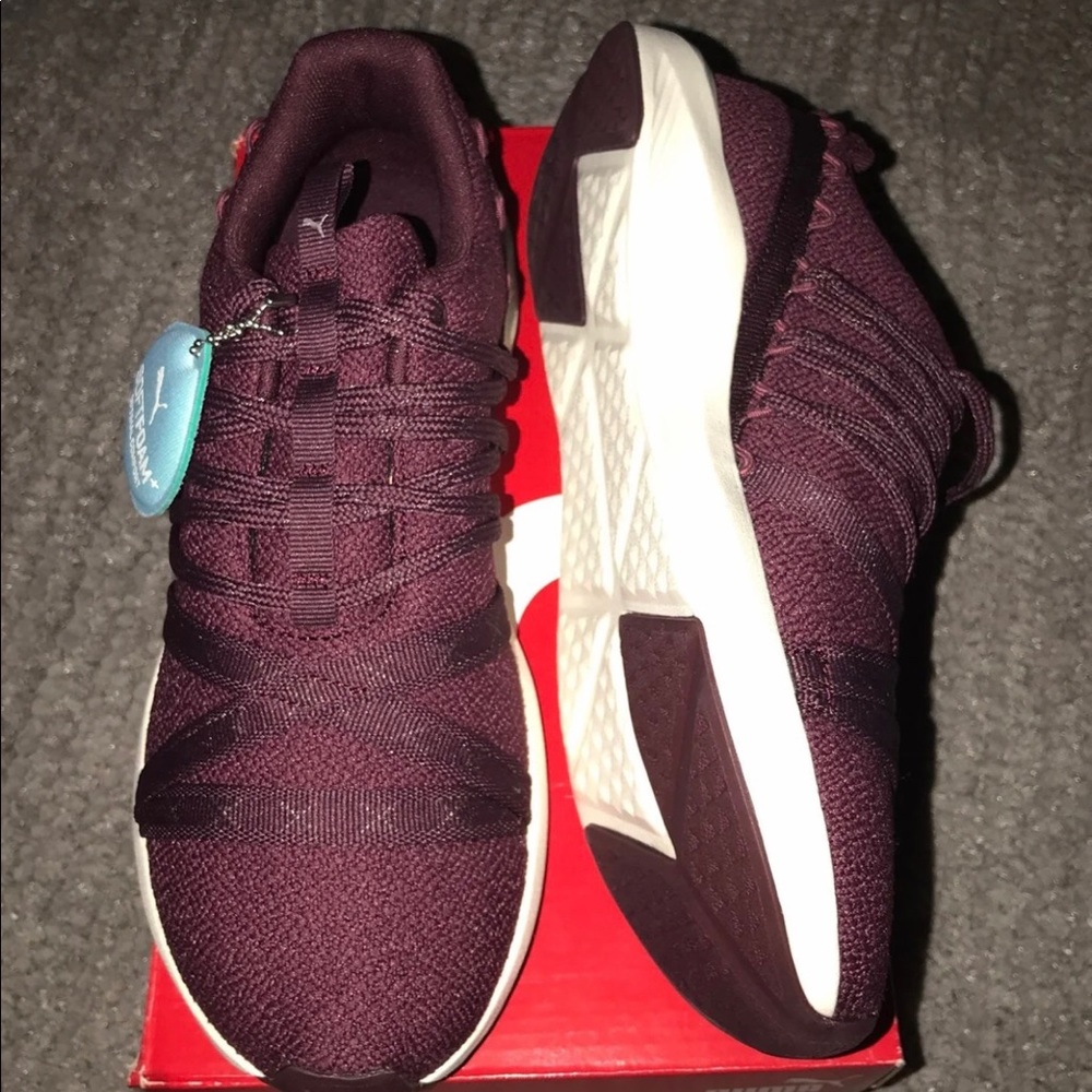 Puma Sneakers
